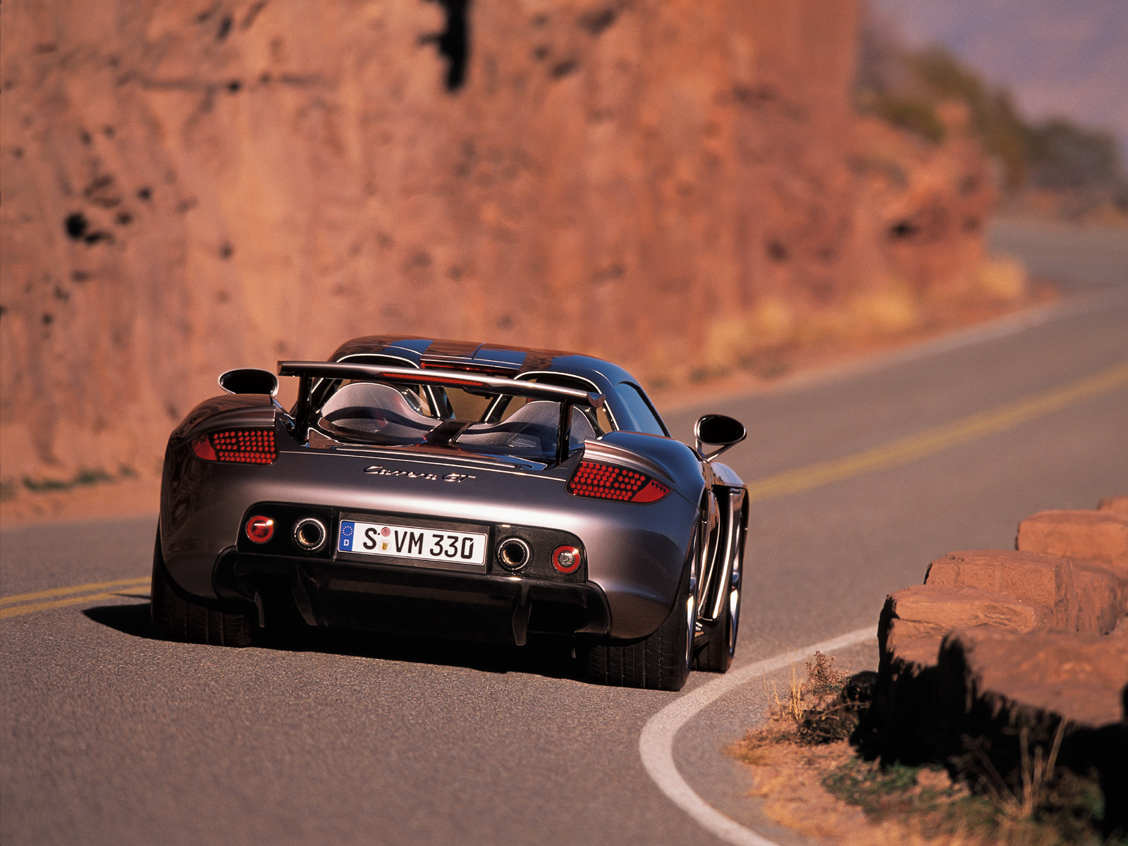 porsche carrera gt.jpg
